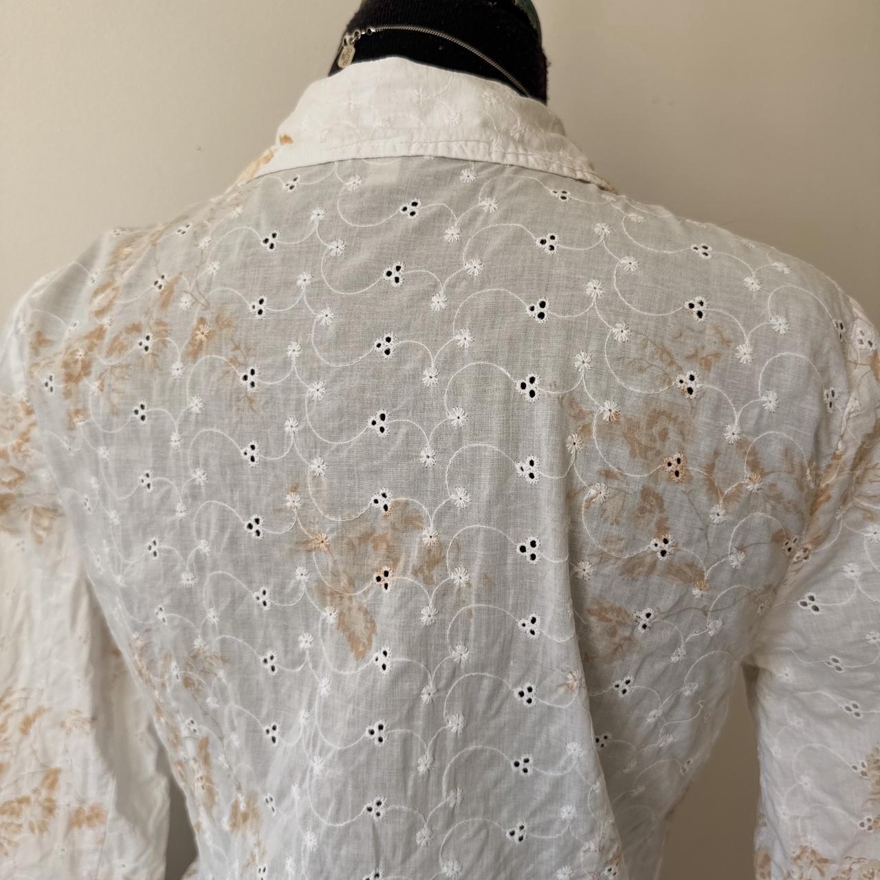 White eyelet cottage blouse (M)
