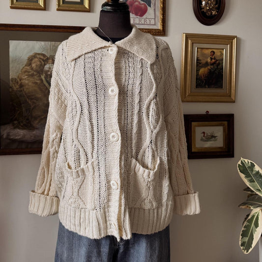 Cream knitted cottage cardigan (M)