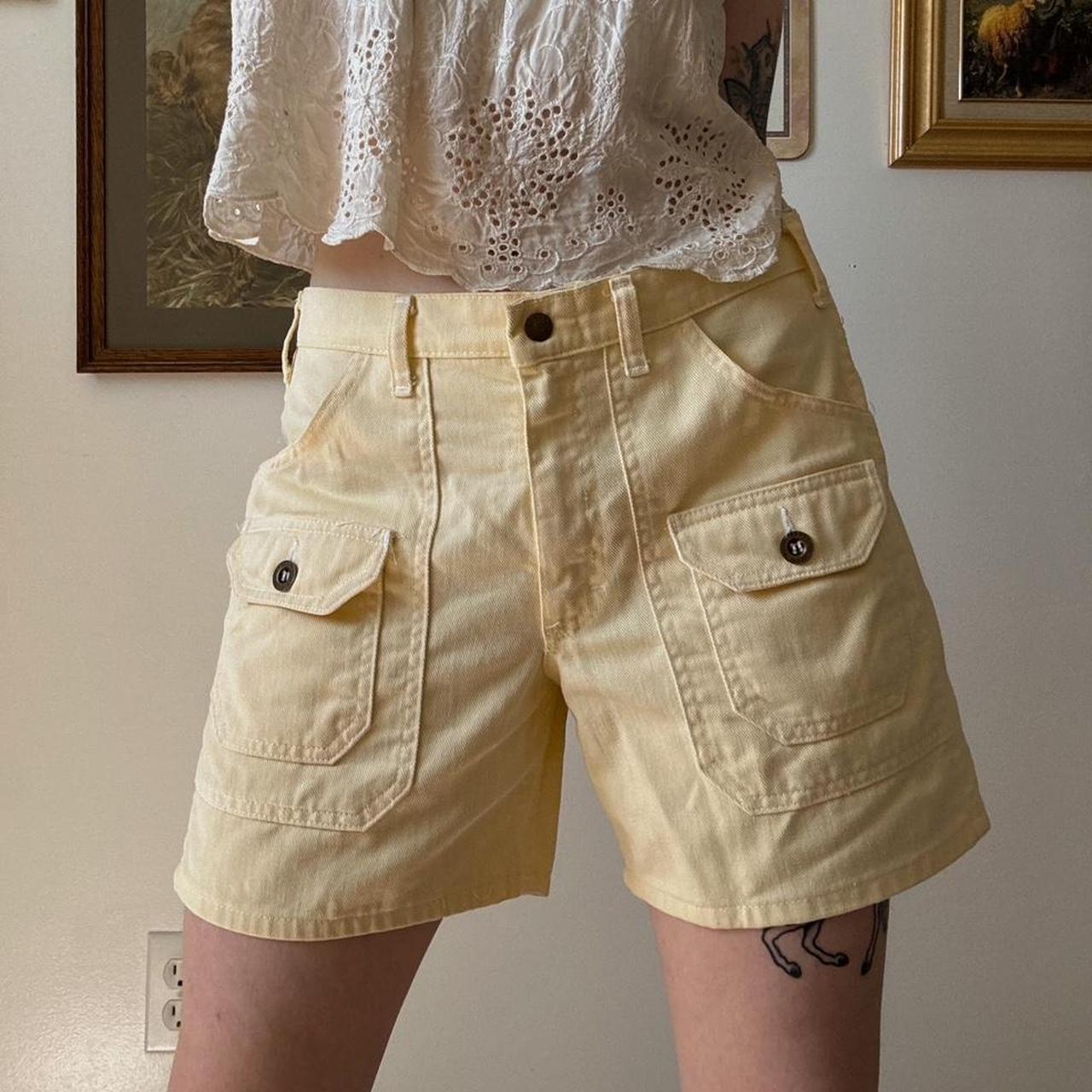 Buttercream vintage shorts (32")