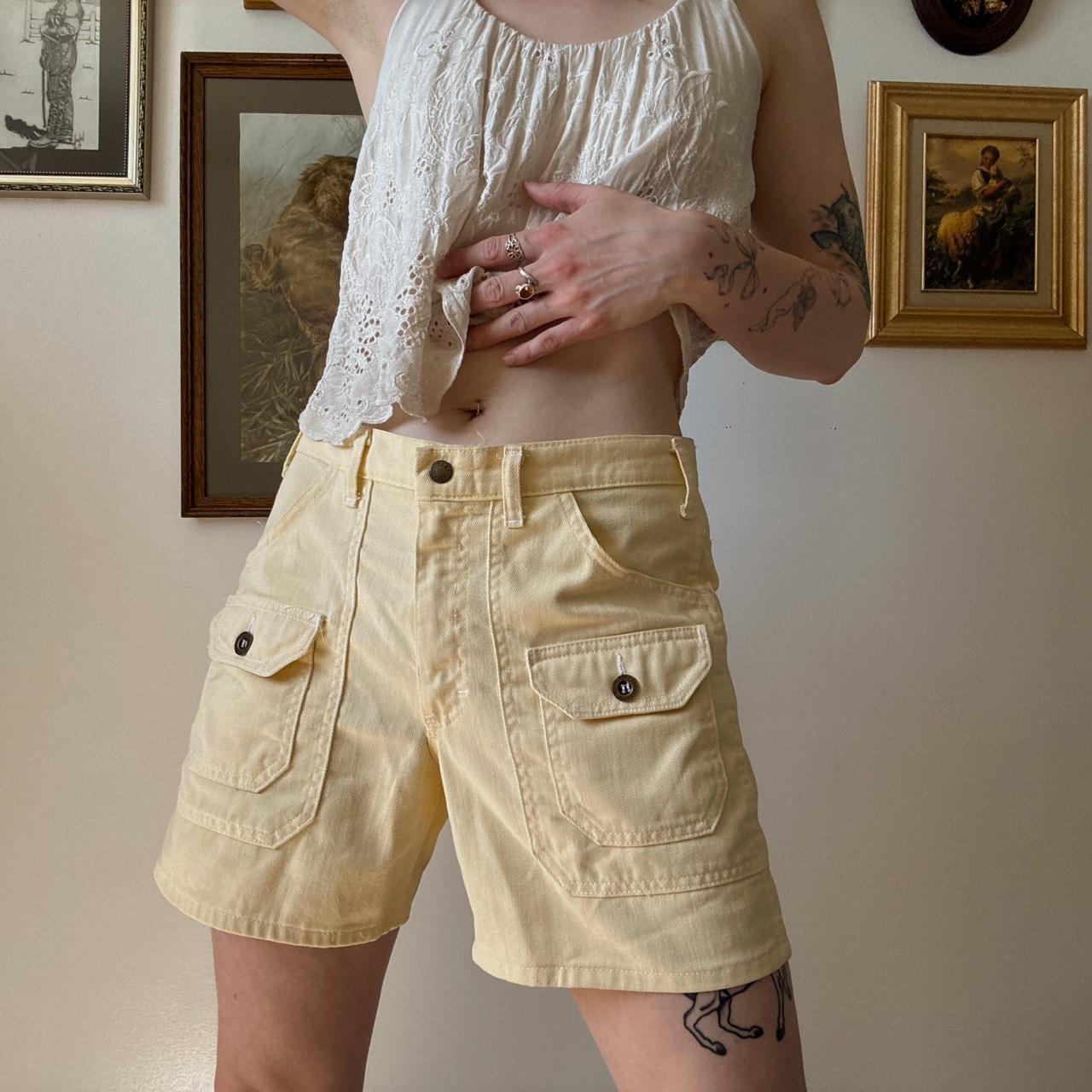 Buttercream vintage shorts (32")