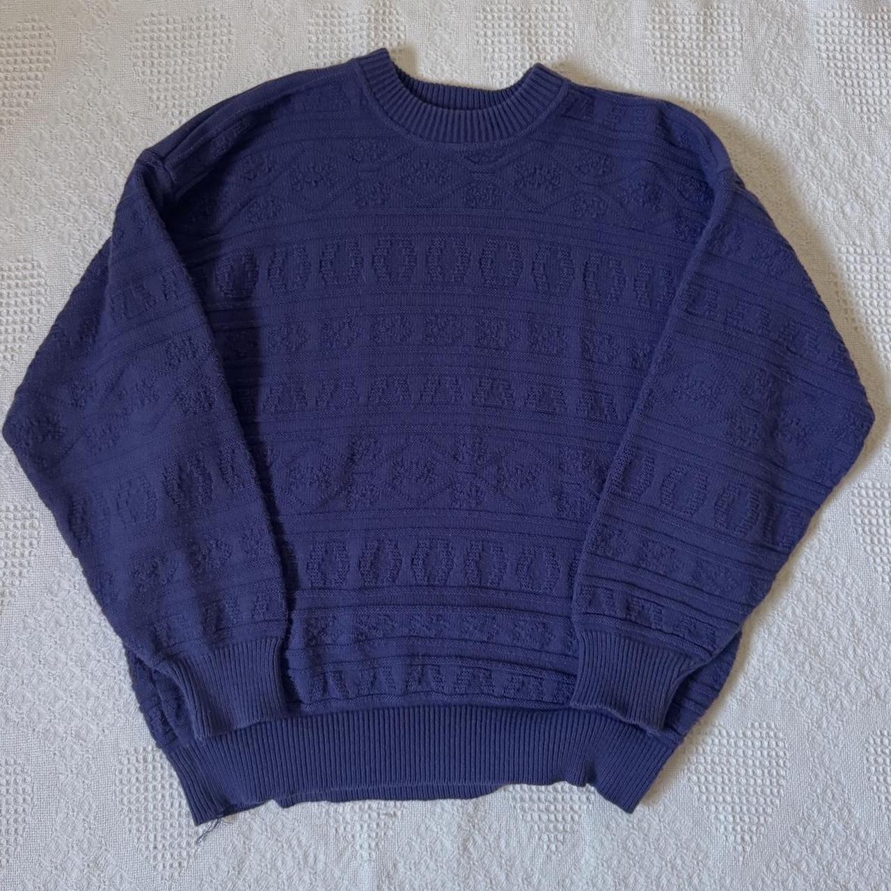 Cozy blue vintage knit sweater (L)