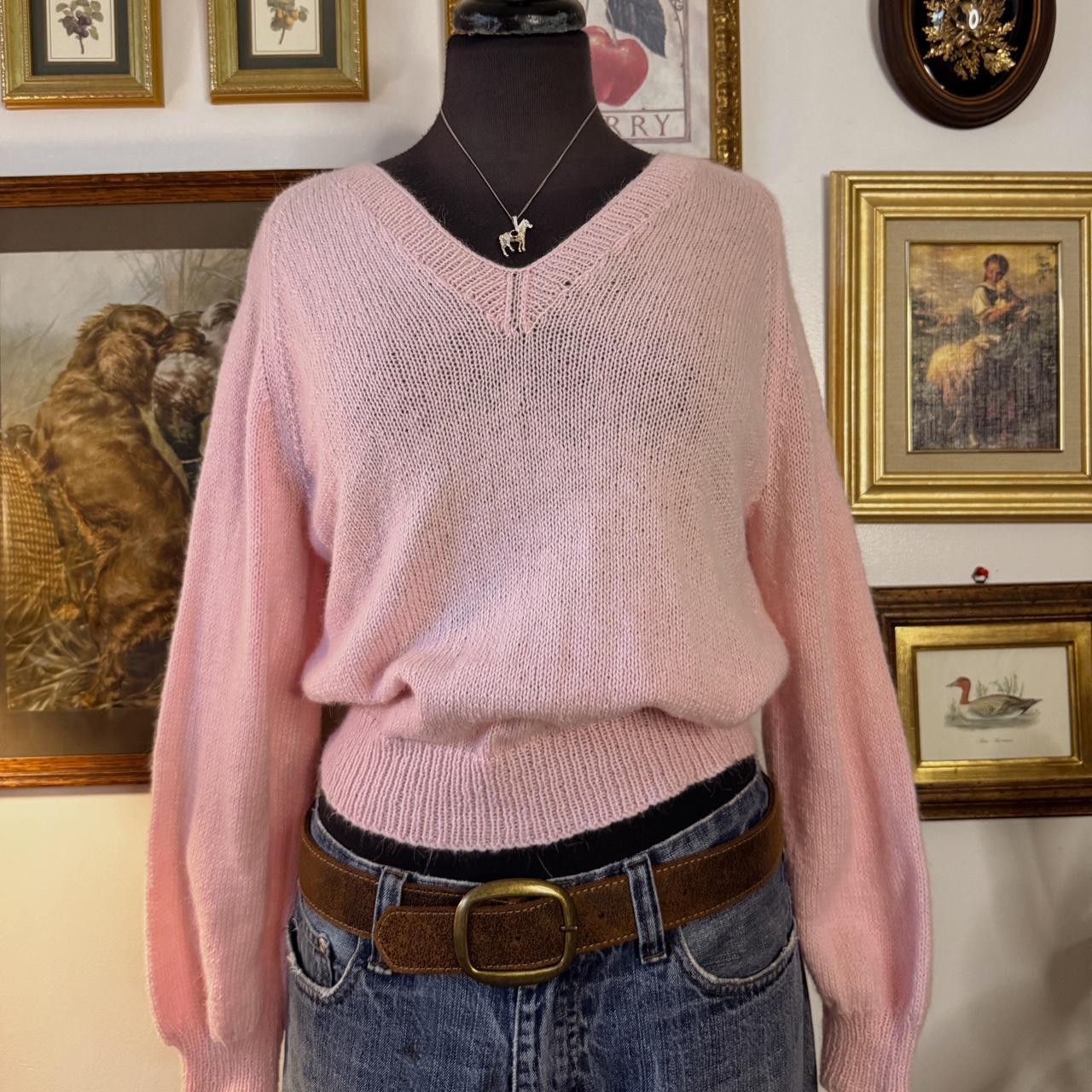 Pink hand knit vintage sweater (S)