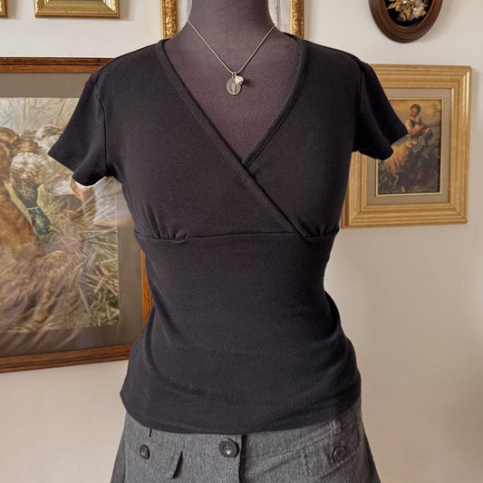 Y2K v-neck baby tee (XS)