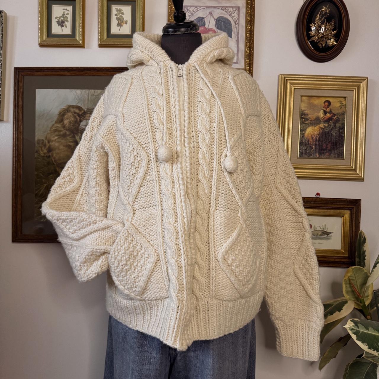 Cream cable knit zip up hoodie (M/L)