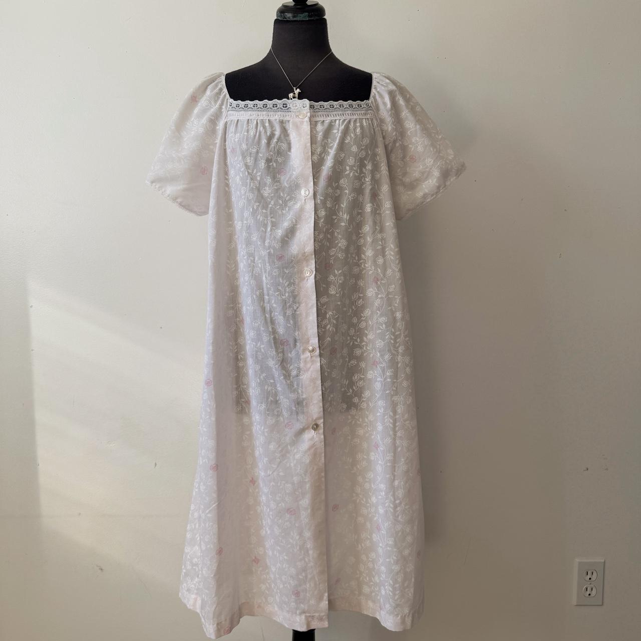 Light pink floral cottage nightgown (XL)