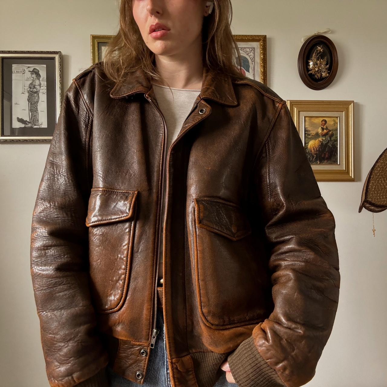 Brown leather bomber jacket (L)