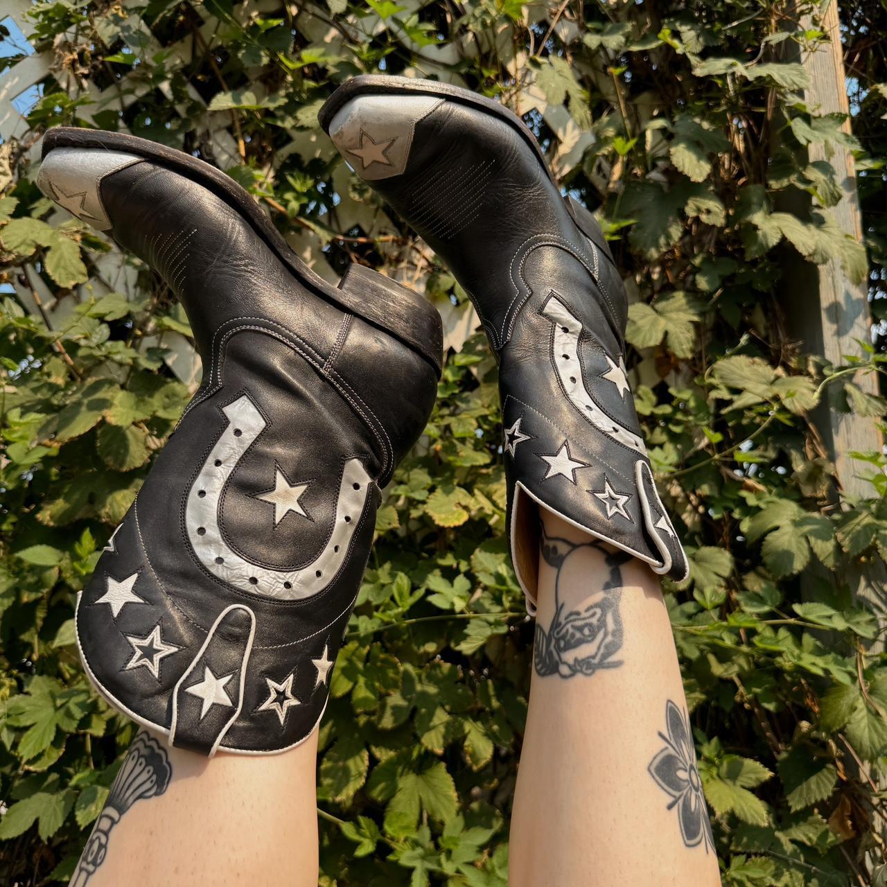 Black star cowboy boots (7)