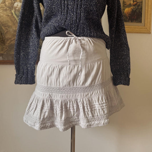 Light grey ruffle mini skirt (S)