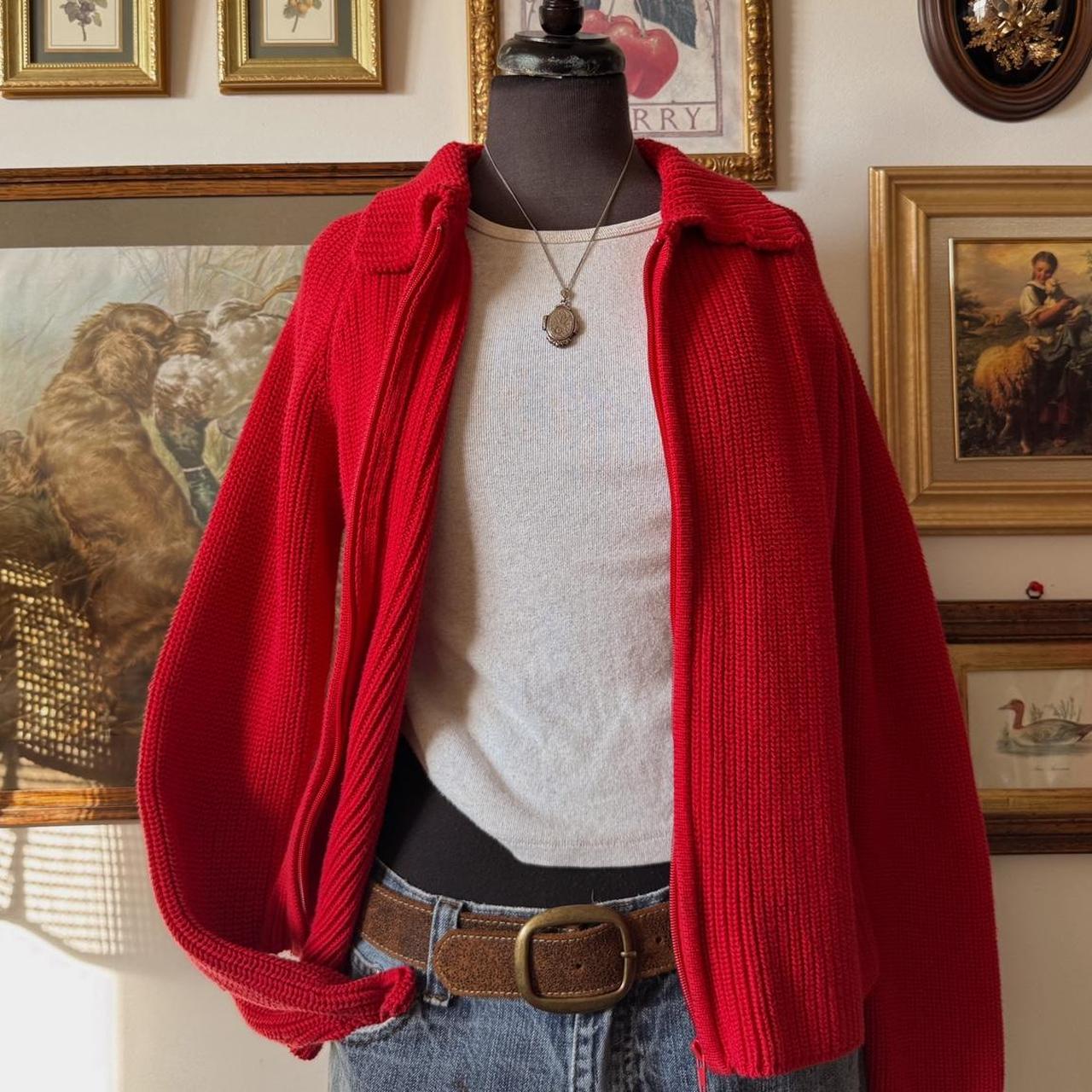 Red cotton zip-up sweater (L)