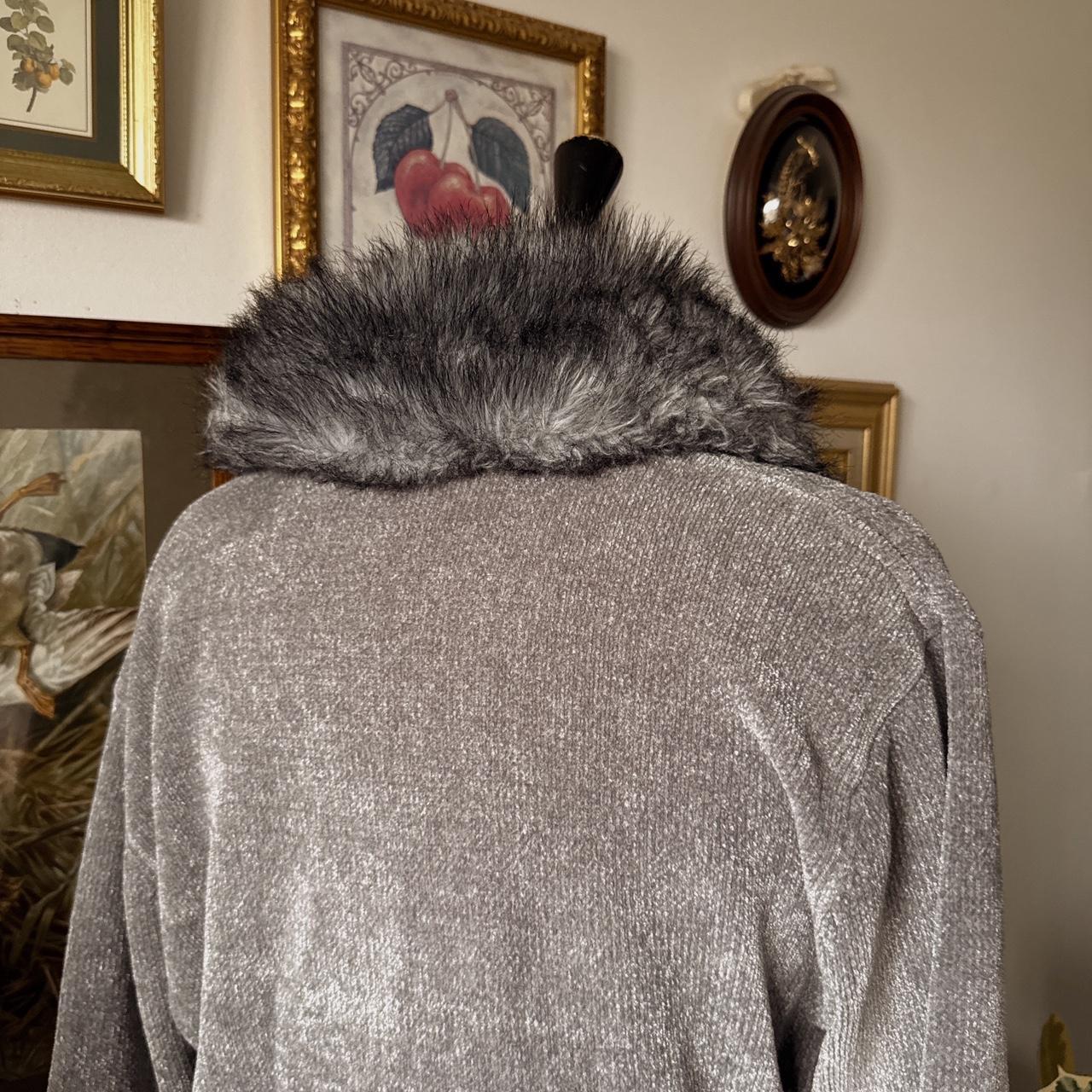 Grey knit faux fur cardigan (L)