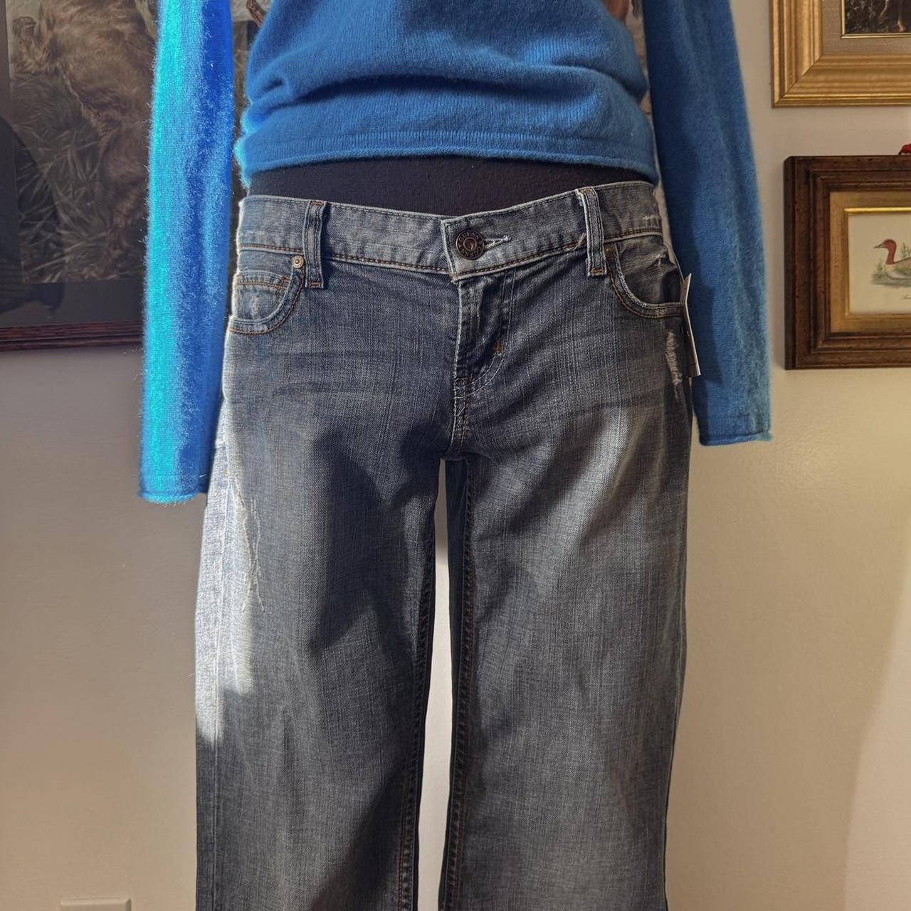 Y2K low rise guess jeans (M)