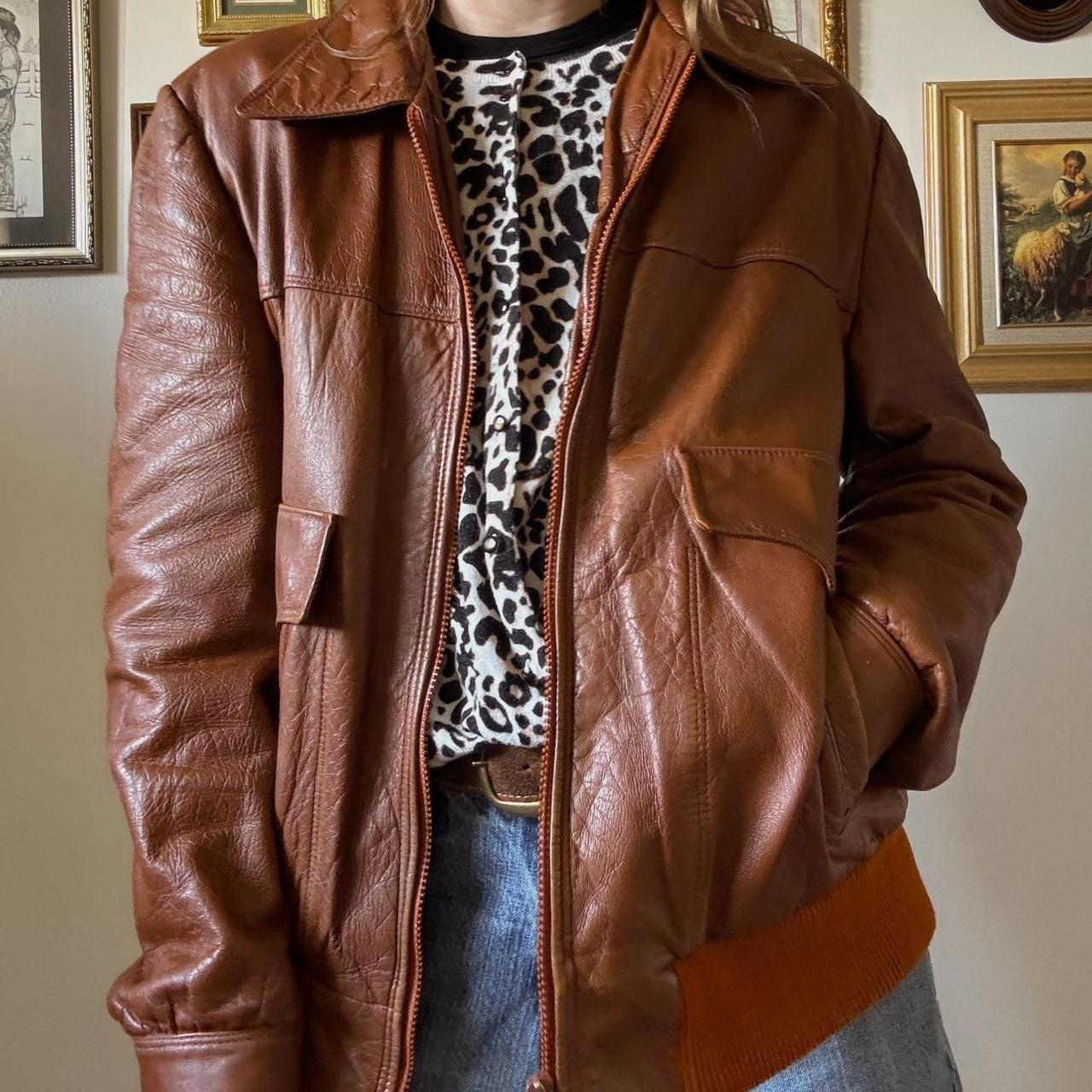 Chestnut brown leather bomber jacket (L)