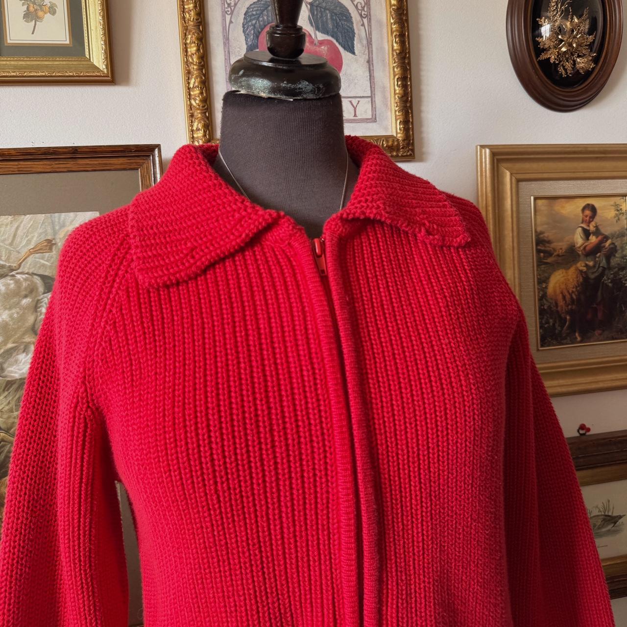 Red cotton zip-up sweater (L)