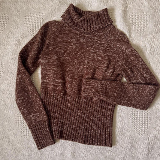 Y2K funnel neck sweater (M)
