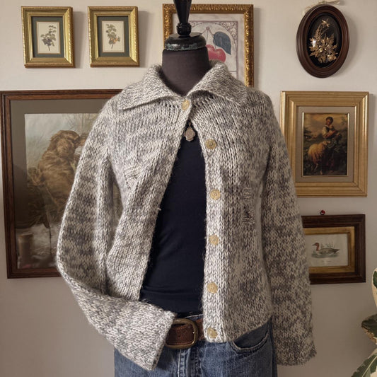 Cozy soft grey knit cardigan (S)