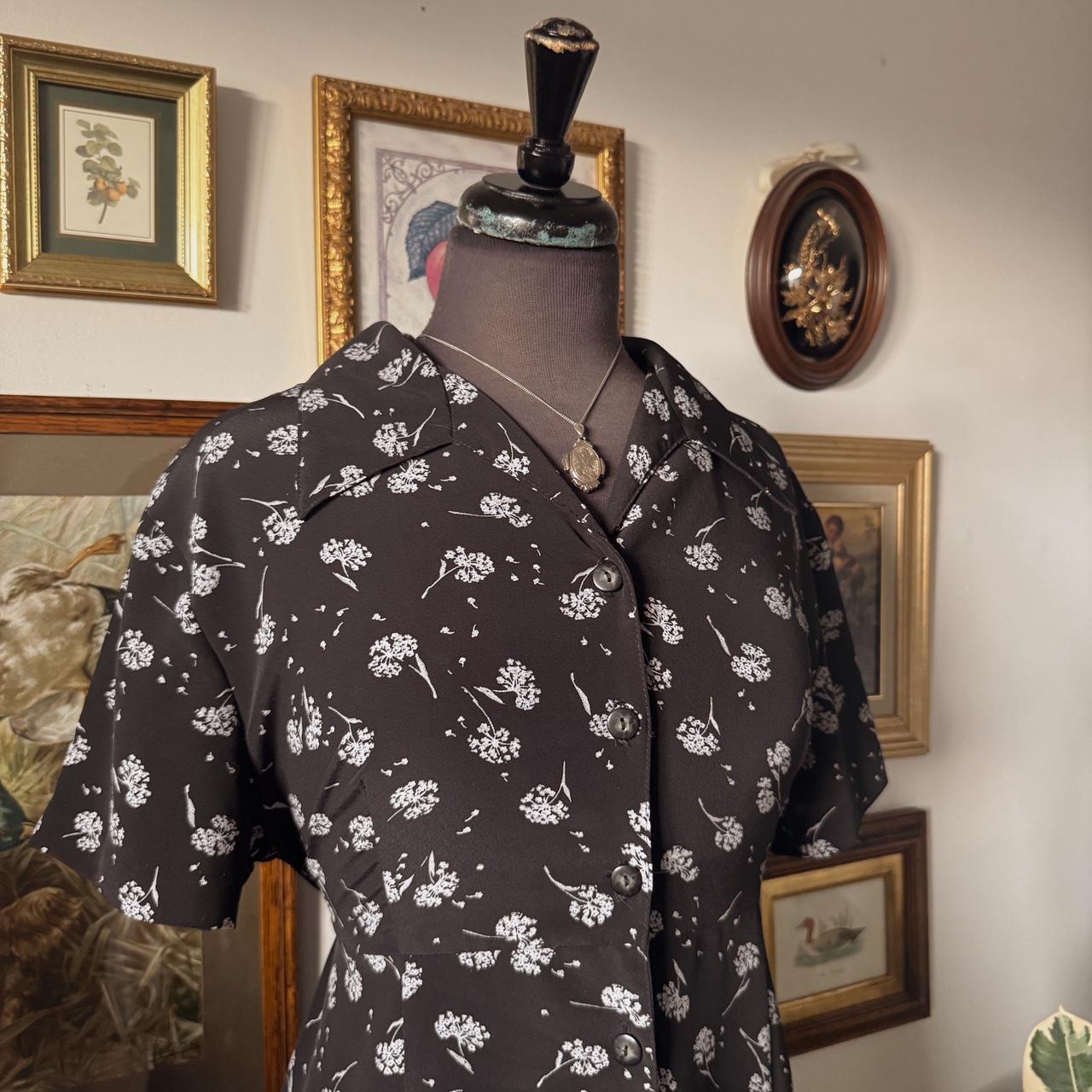 Black floral cottage maxi dress (L)