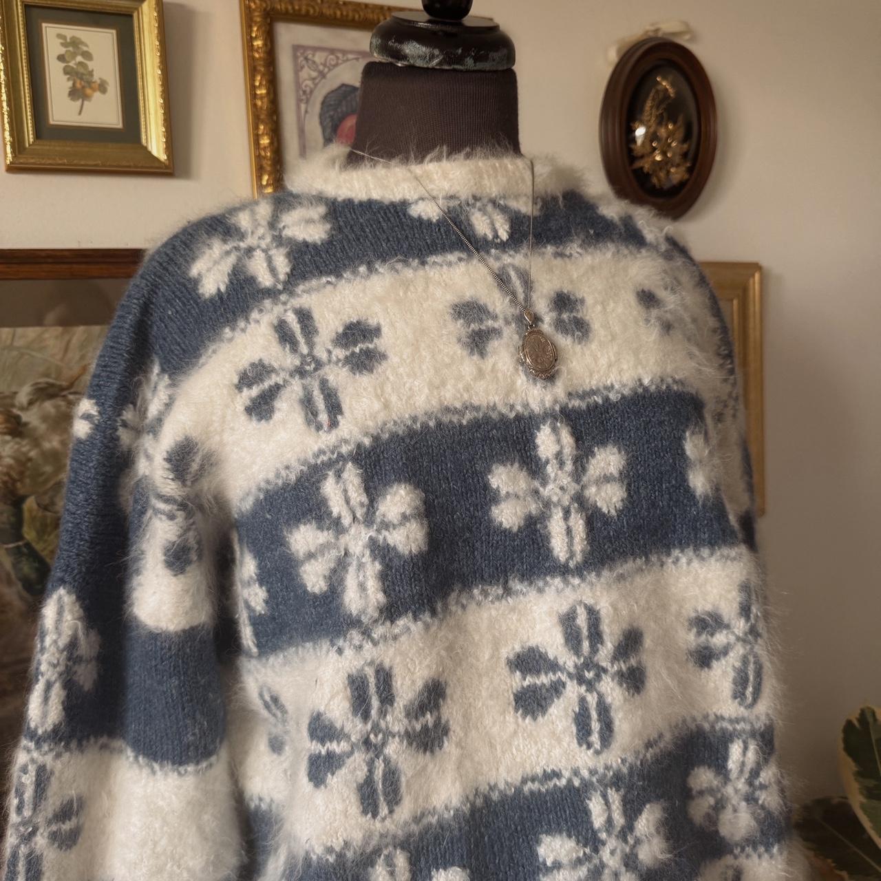Angora knit flower sweater (S/M)