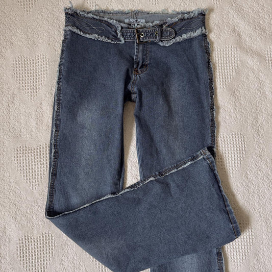Low rise y2k flare jeans (S)