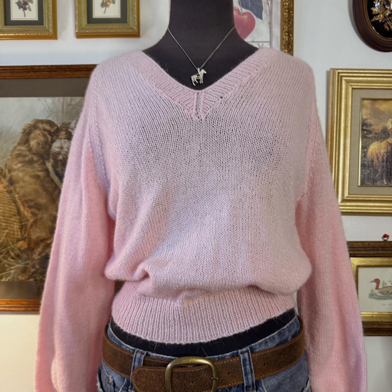 Pink hand knit vintage sweater (S)