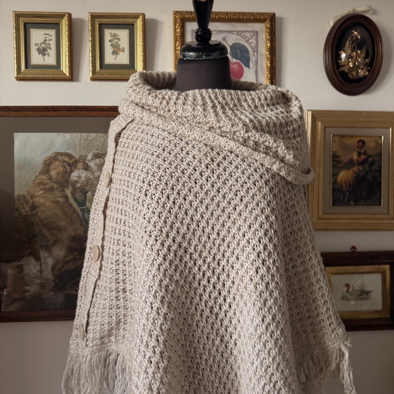 Oat beige knit poncho (O/S)