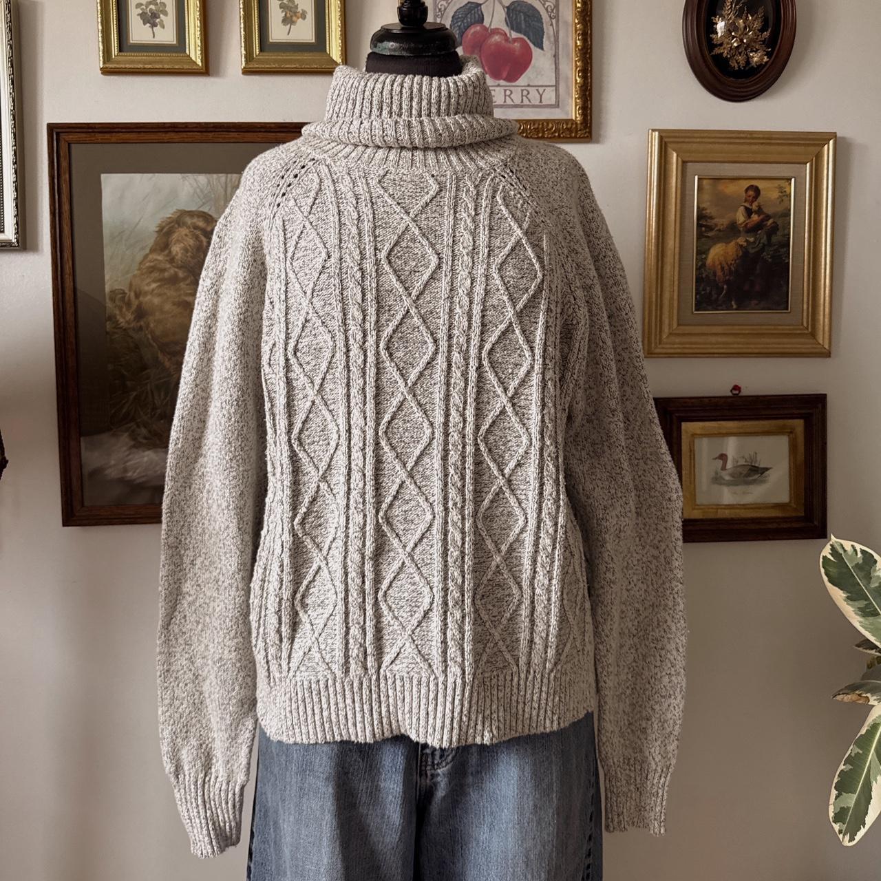 Grey cable knit cotton sweater (L)