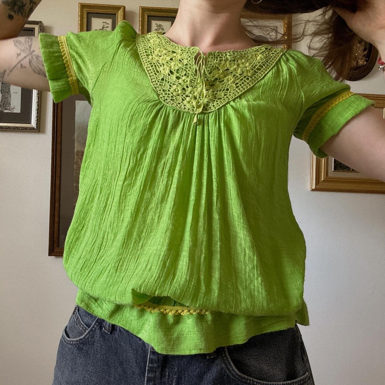 Bright green peasant top (S/M)