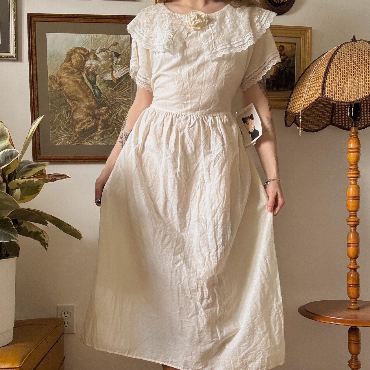 White cottage gunne sax dress (M)