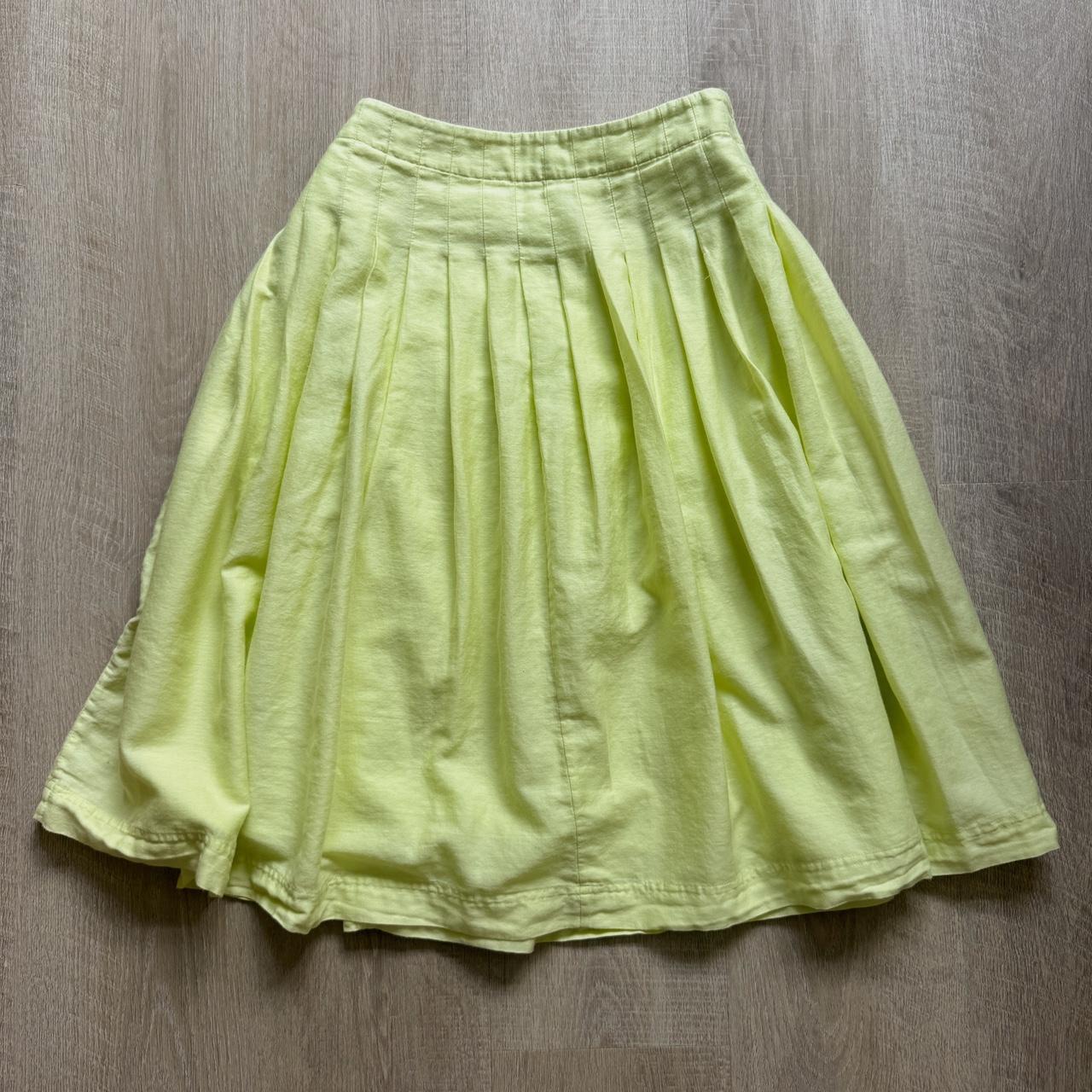 Lime green pleated midi skirt (M)