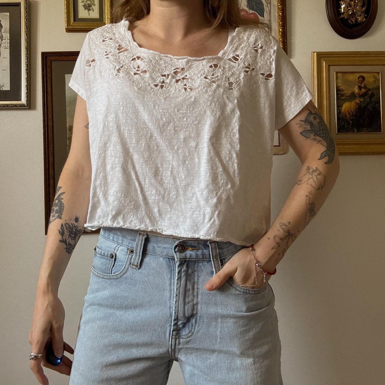 Lace cottage crop tee (L)