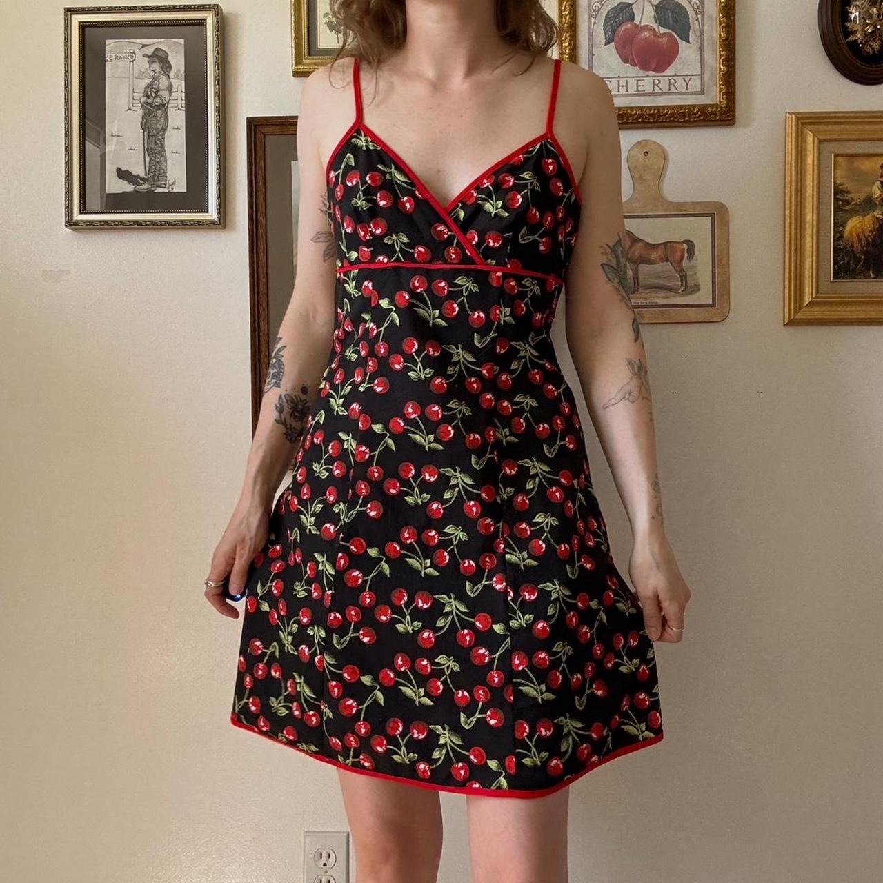 Cherry mini dress (M)