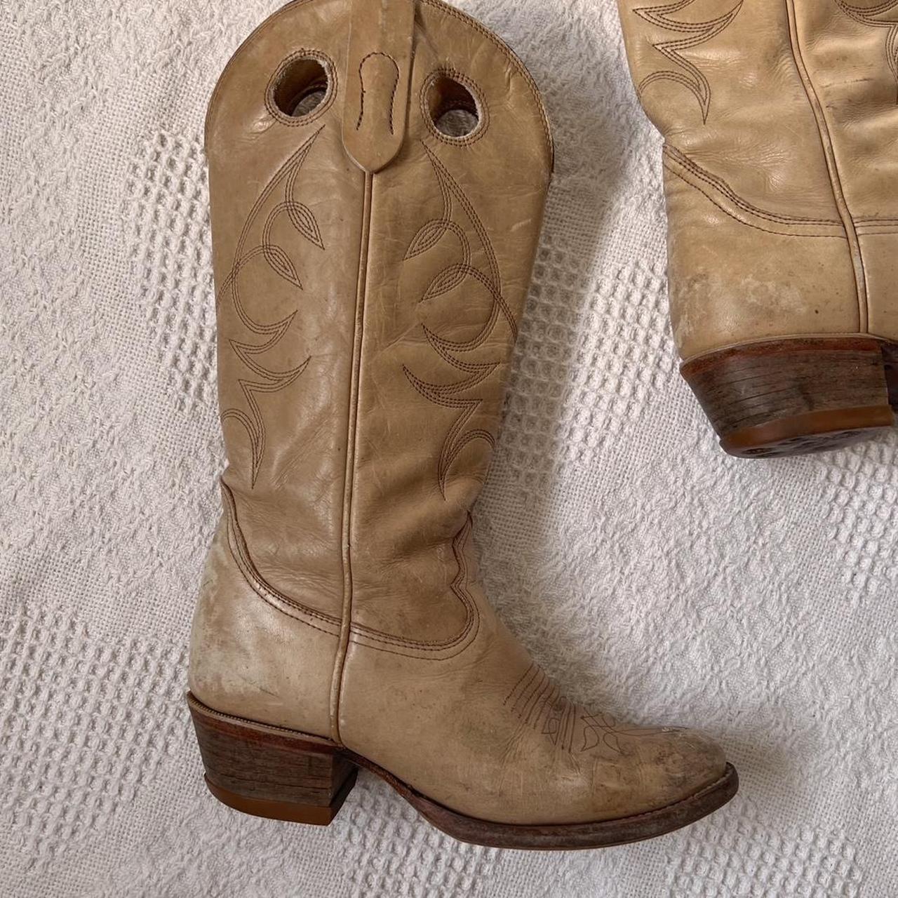 Tan leather cowboy boots (6/6.5)