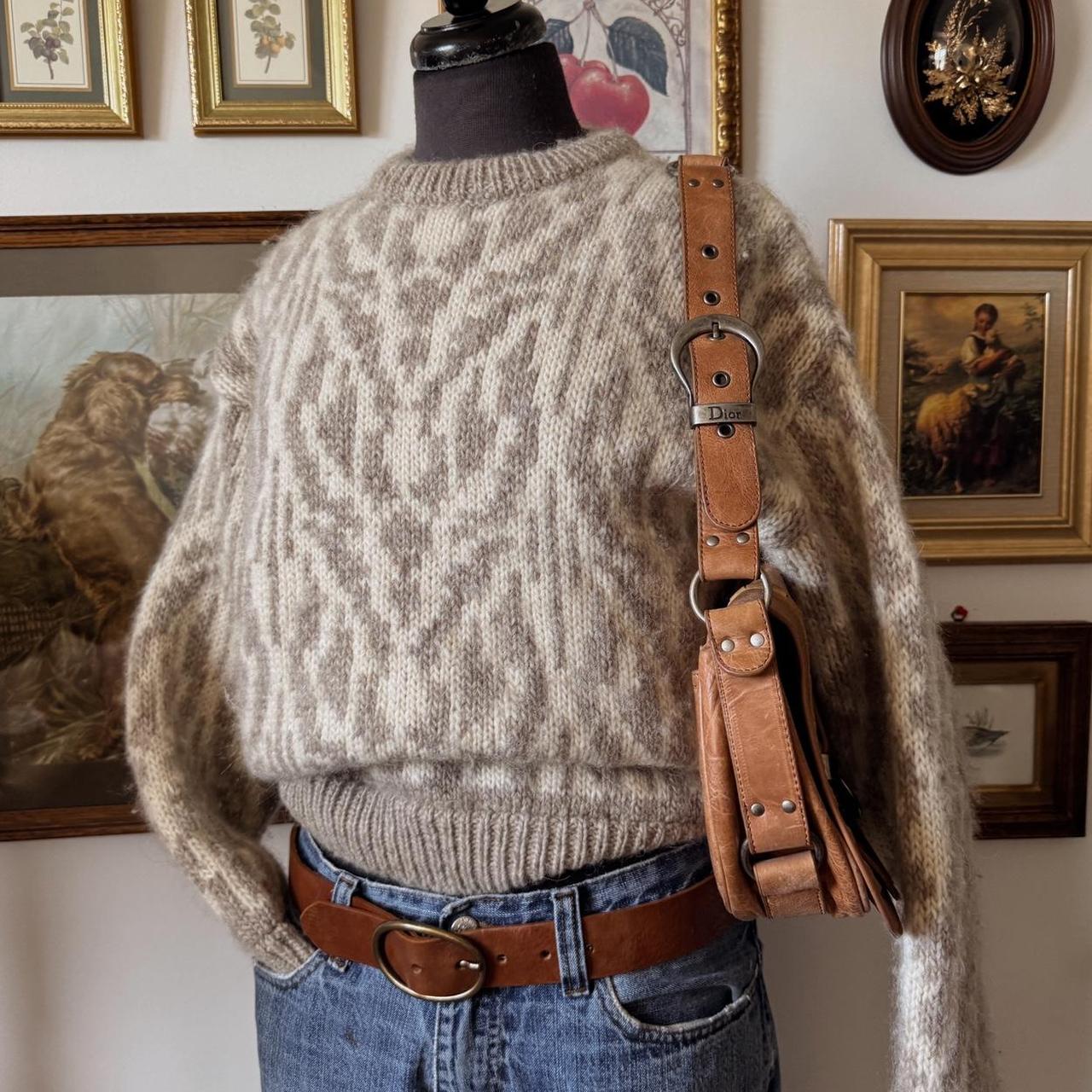 Cream vintage wool knit sweater (M)