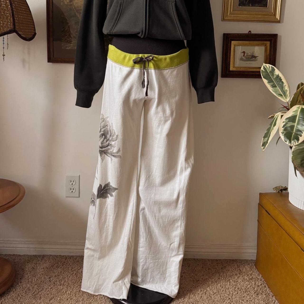 Y2K low rise white sweatpants (M)