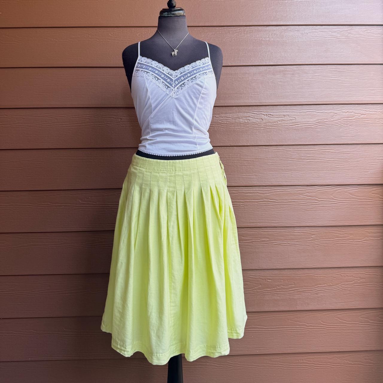 Lime green pleated midi skirt (M)