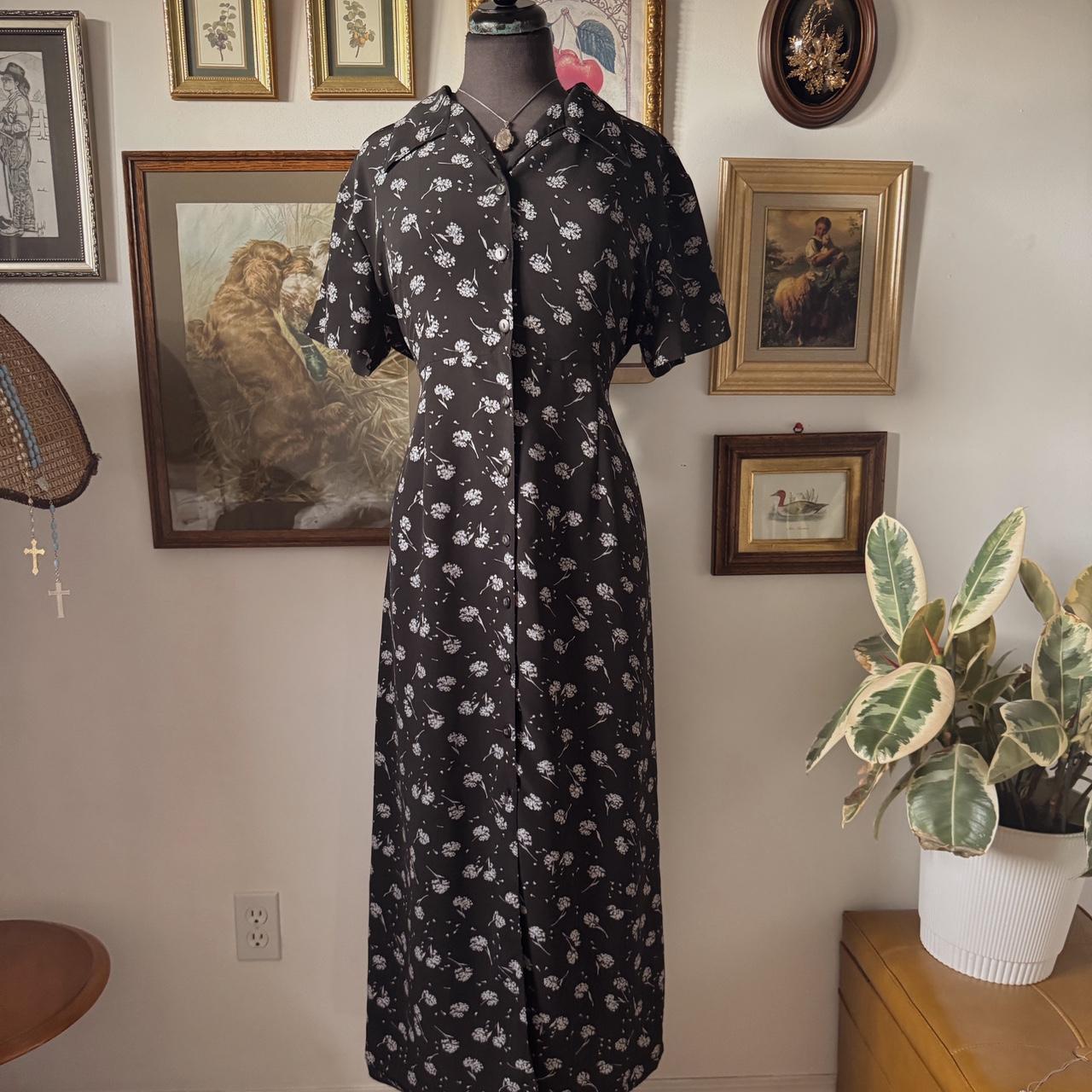 Black floral cottage maxi dress (L)