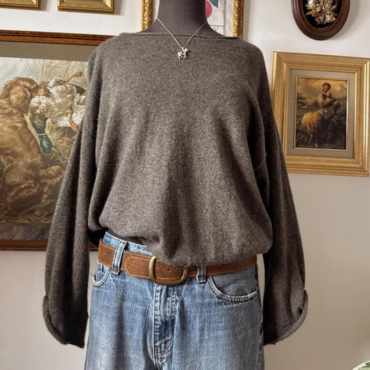 Slouchy boatneck cashmere sweater (S)