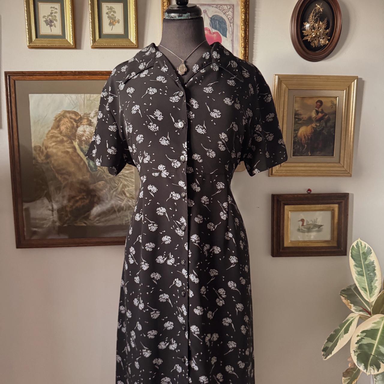 Black floral cottage maxi dress (L)