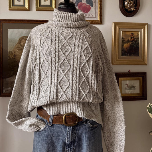 Grey cable knit cotton sweater (L)