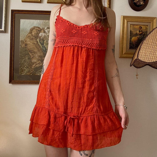 Red crochet lace mini dress (S)