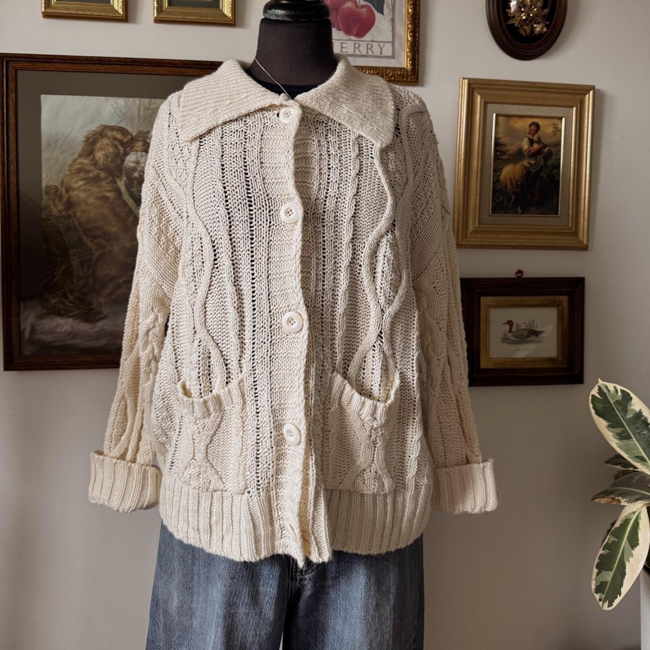 Cream knitted cottage cardigan (M)