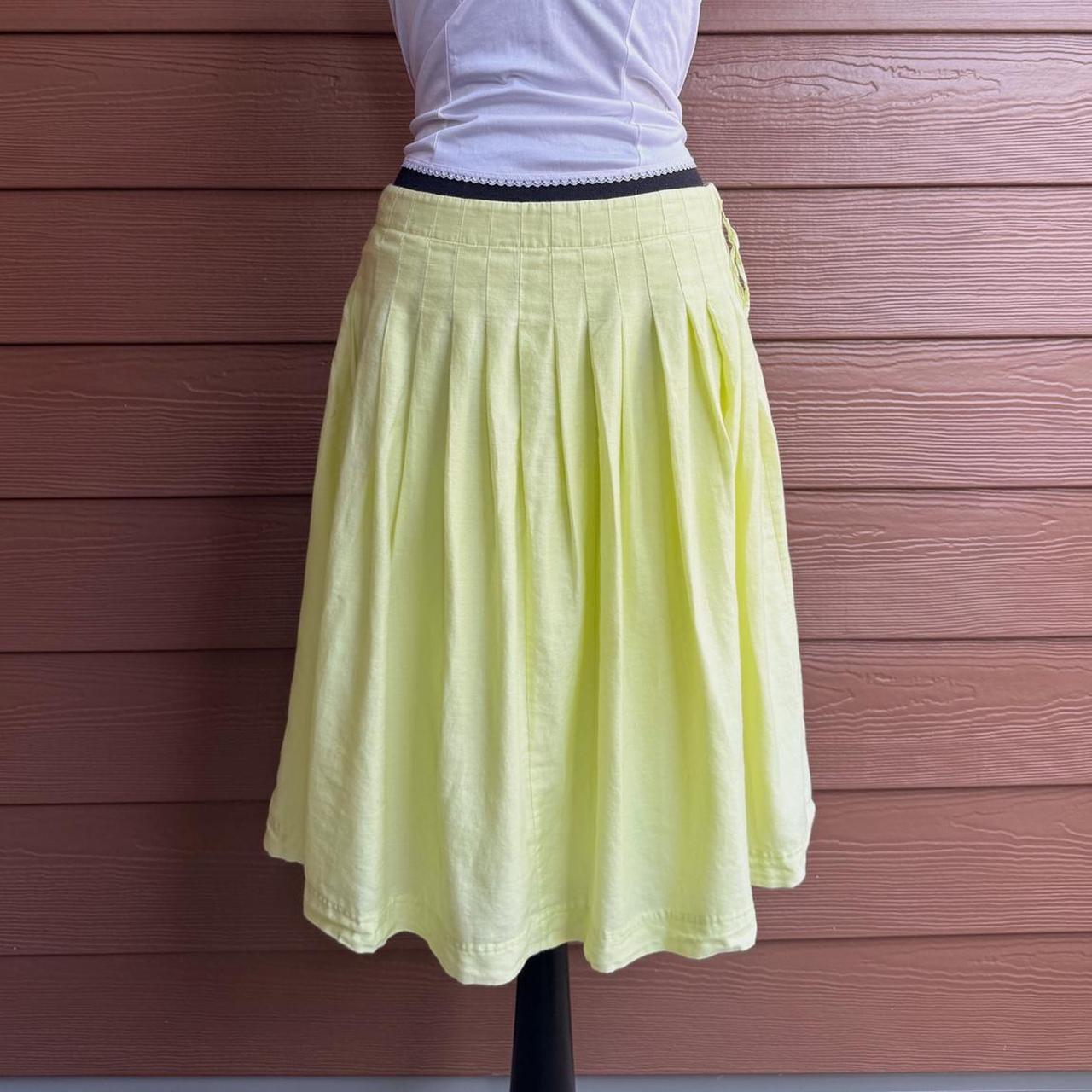 Lime green pleated midi skirt (M)