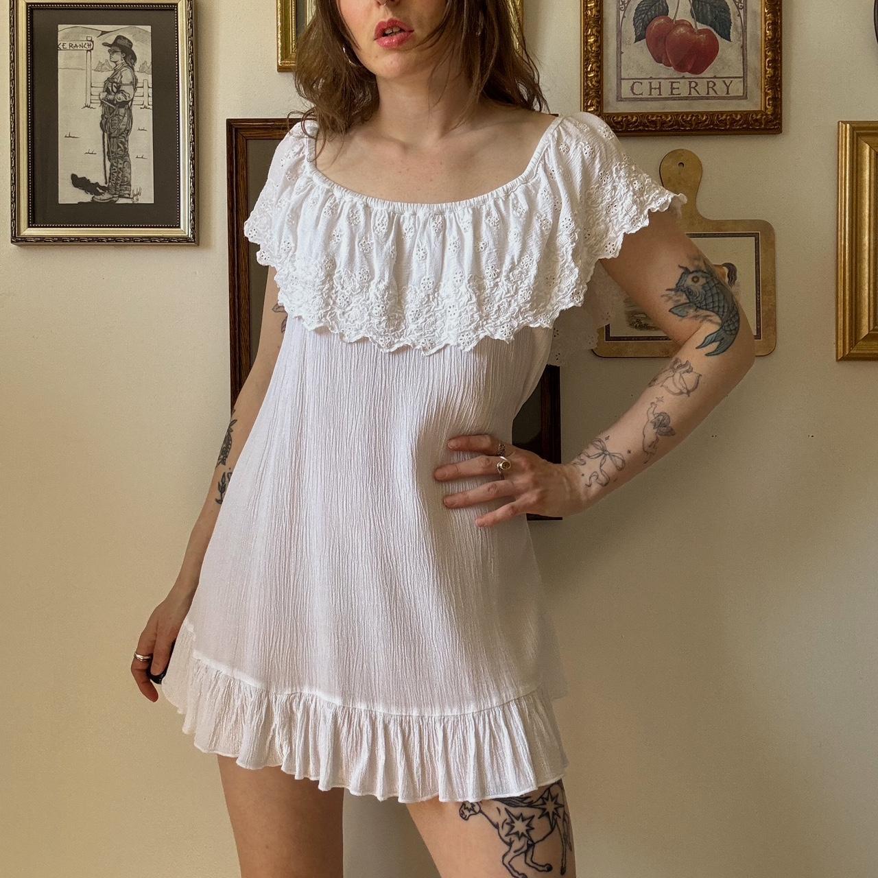 White ruffle mini dress (XL)