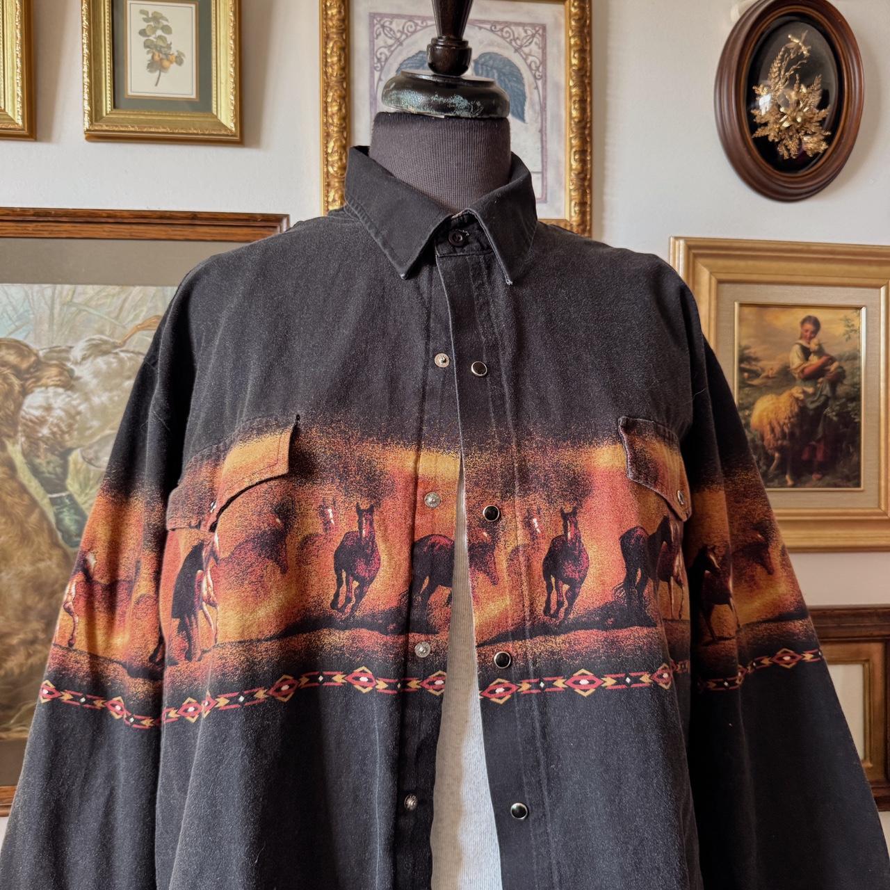 Wild horses snap button shirt (XL)