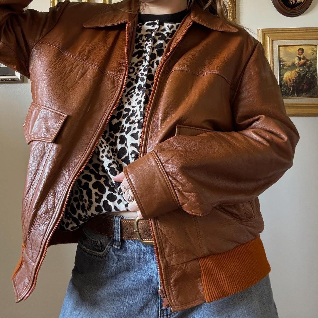 Chestnut brown leather bomber jacket (L)