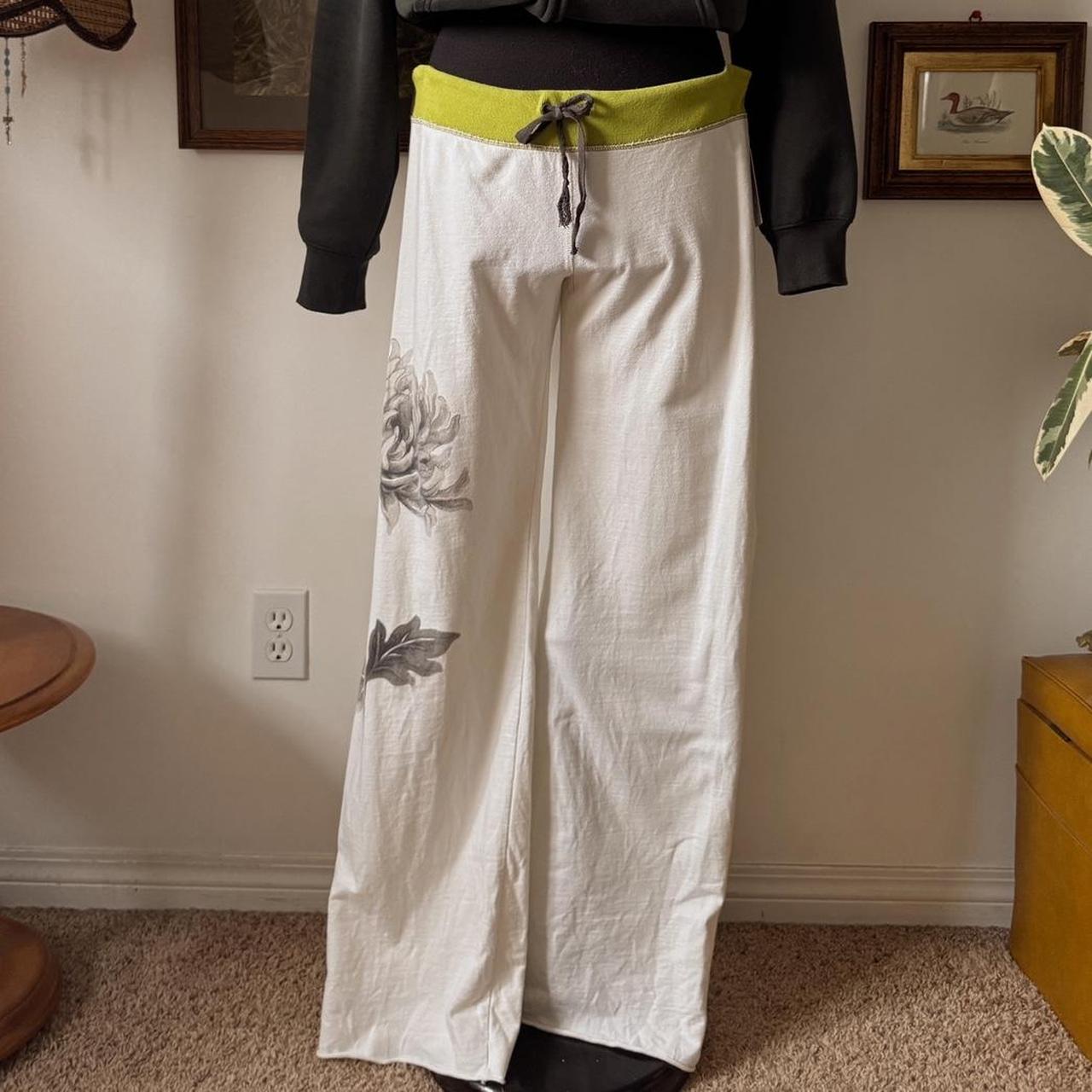 Y2K low rise white sweatpants (M)