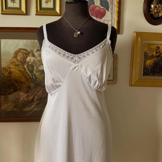 White lace slip dress (XL)