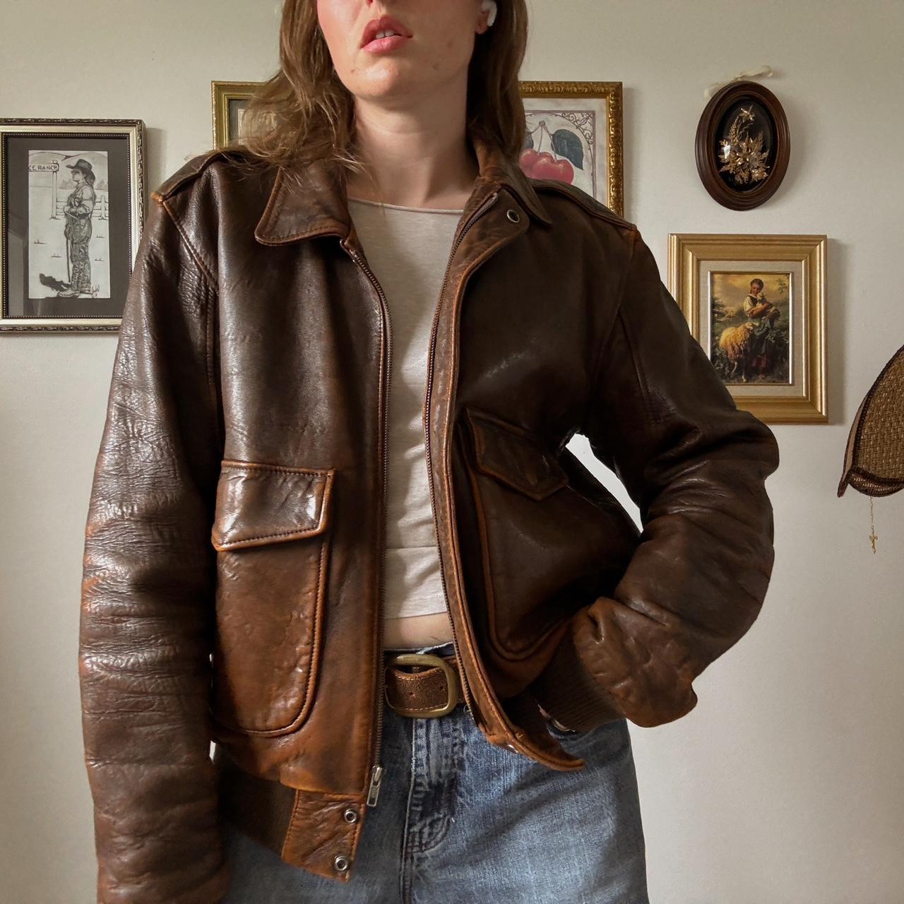 Brown leather bomber jacket (L)