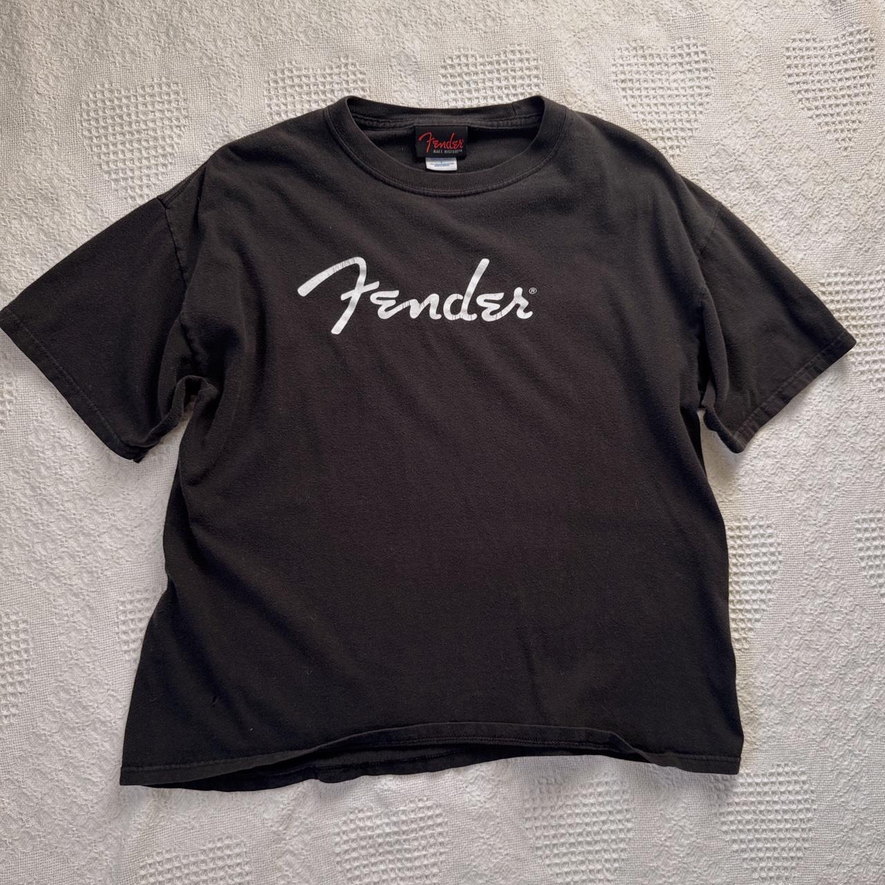 Oversized slouchy 90s fender tee (L)