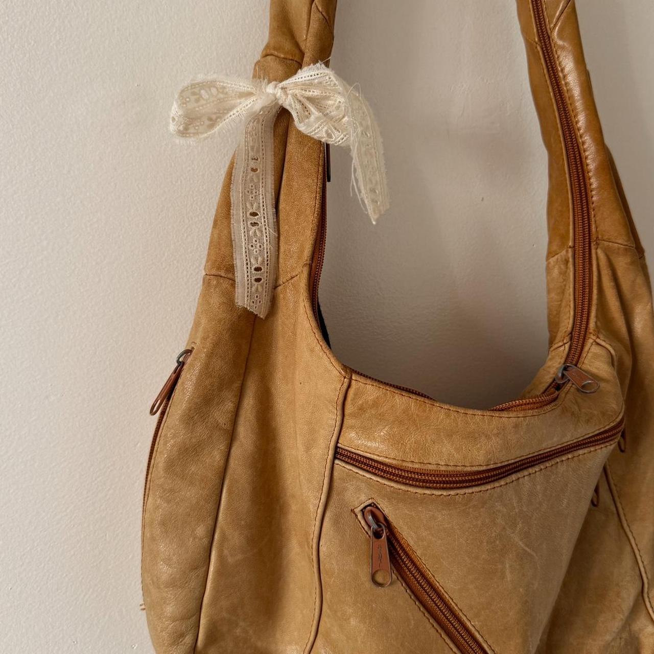 Slouch leather bag