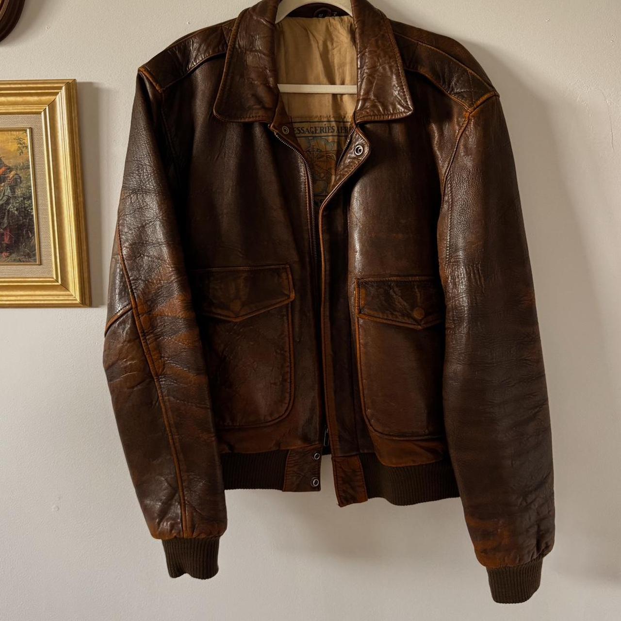 Brown leather bomber jacket (L)